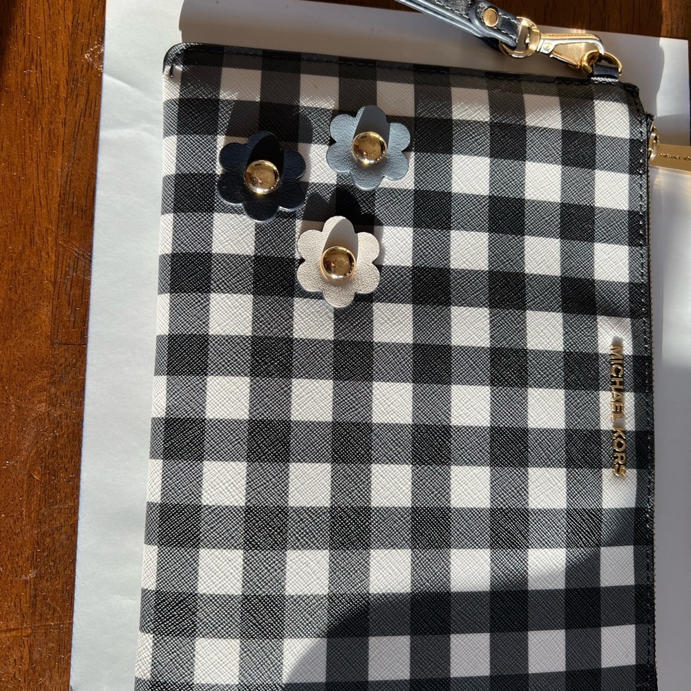 Michael Kors check wristlet